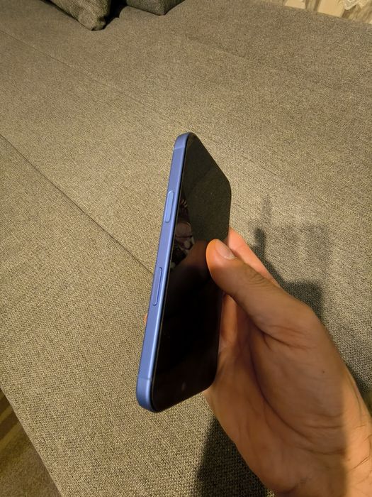 Iphone 16/128gb син