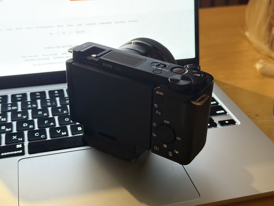 Sony ZV E10 камера