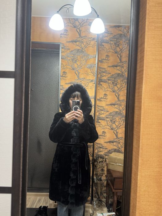 Продам мутоновую шубу