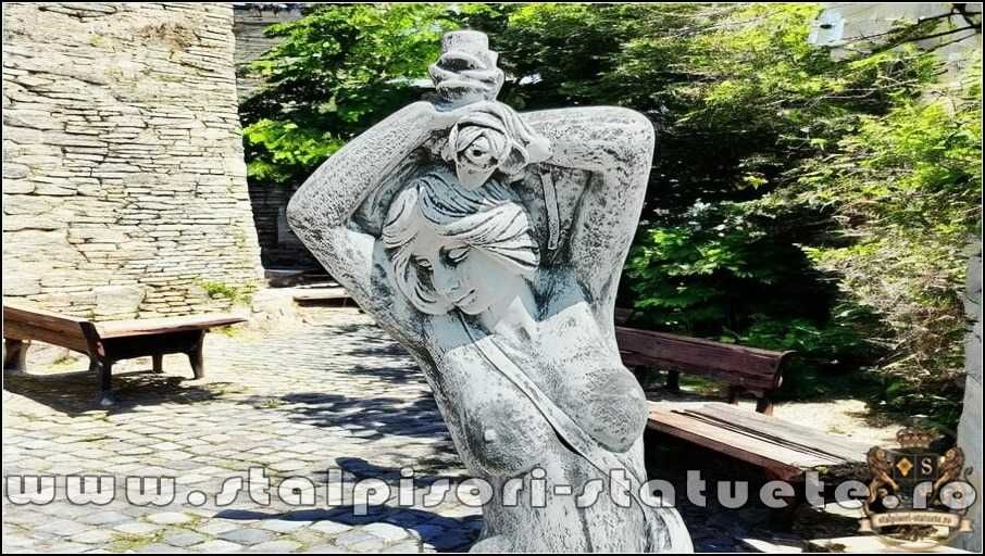 Statuetă fata erotică, gri patinat, model S26.