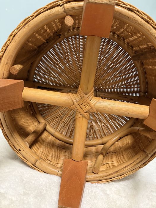 Ратанова табуретка / 80-те