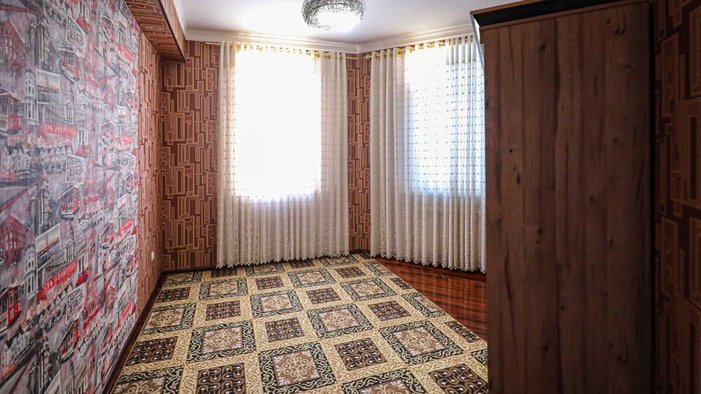 Сдаю 3-х комнатную квартиру в Нукусе возле центрального базара