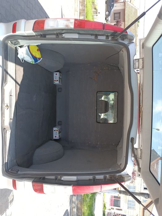 Vând Mercedes vito