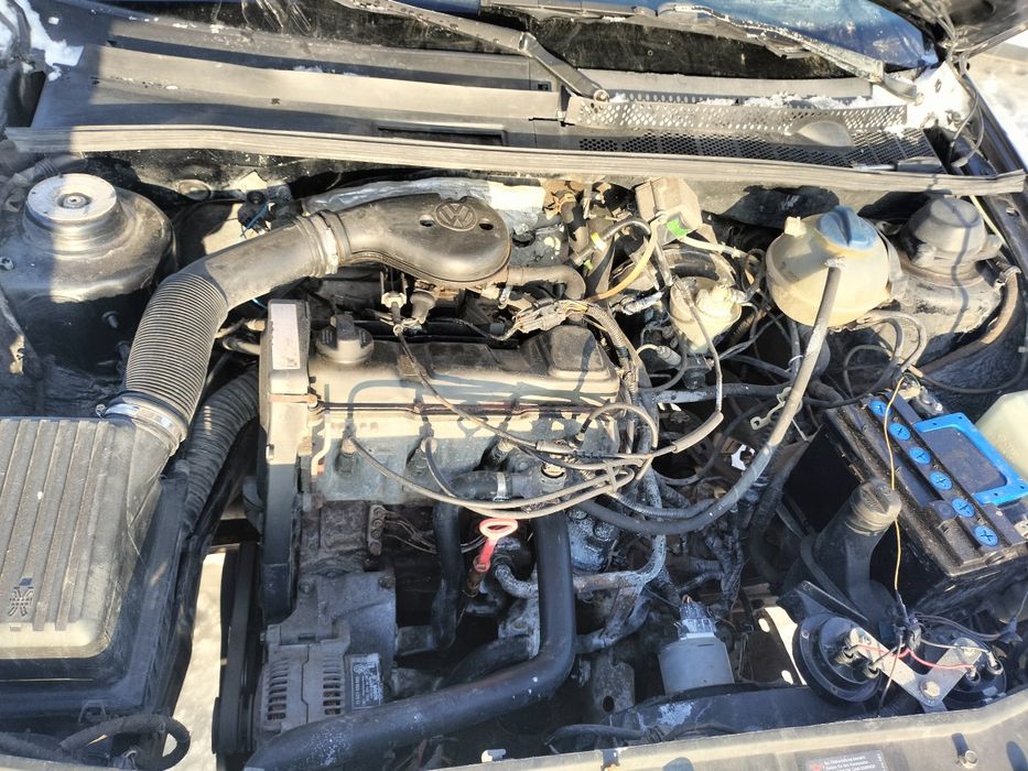 Гольф 3 купешка 1.8 продам