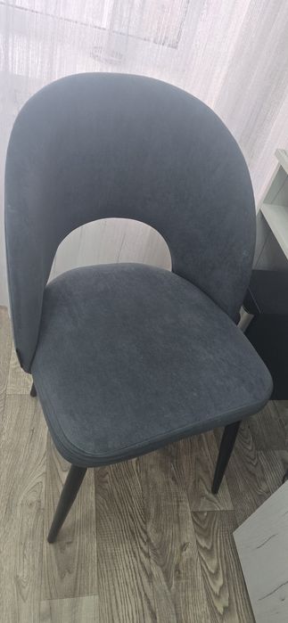 Продам стулья лофт