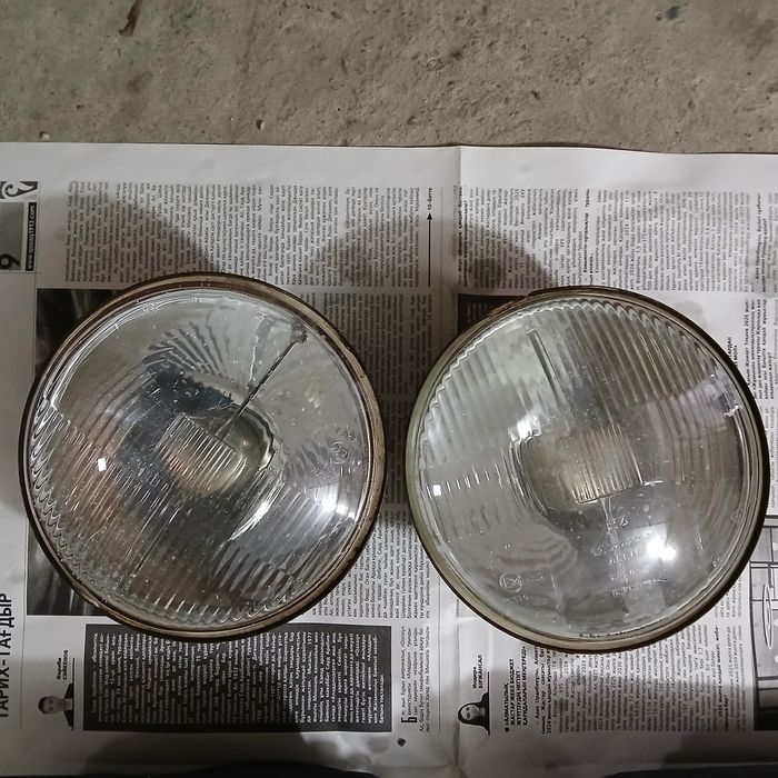 Прадам комплект фар