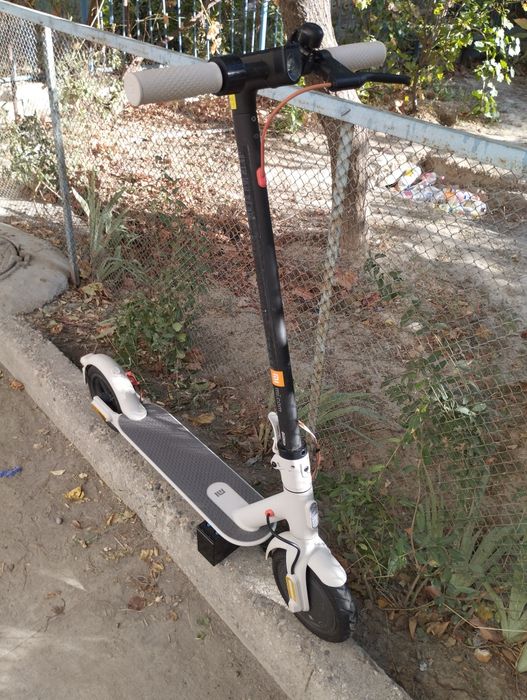 Электросамокат Mi Electric Scooter 3