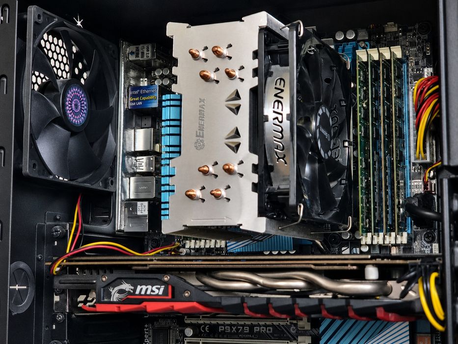 Геймърски Компютър/I7 3930K/16GB RAM/SSD-256GB/GTX 1060 6GB