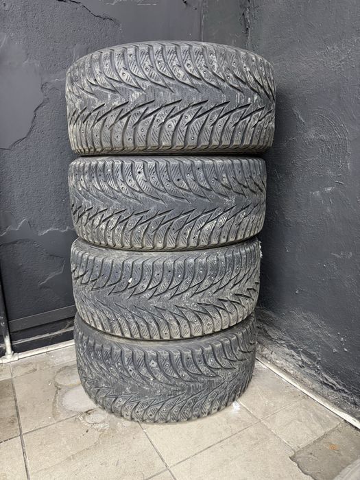 Продам Yokohama 245/40 R18 Ice Guard