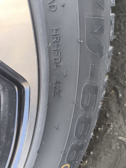 Липучки 235-55 r19.