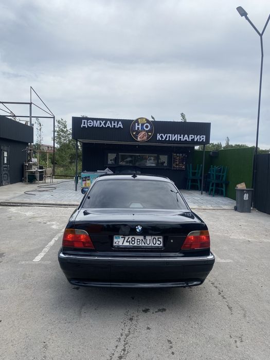 Продам BMW семерка