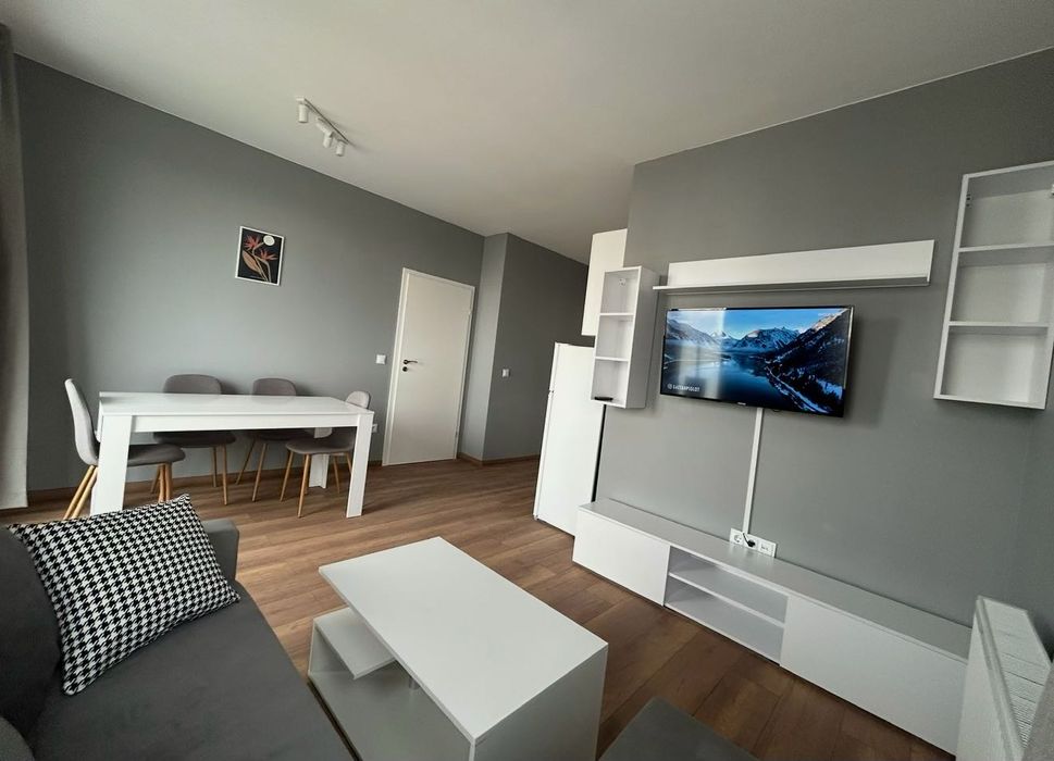 Отдавам под наем двустаен апартамент в ж.к. Връбница 2.