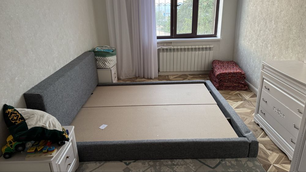 Спальный гарнитур