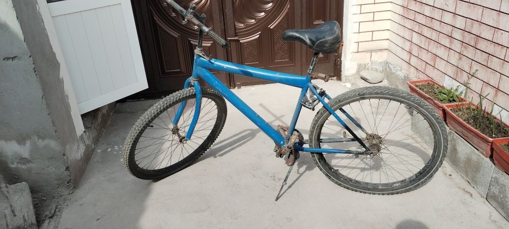 Велосипед сотилади зудлик билан