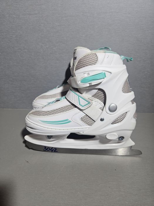 Patine 3042 gheata patinaj reglabile Lake Placid   marime 34-35-36-37  .