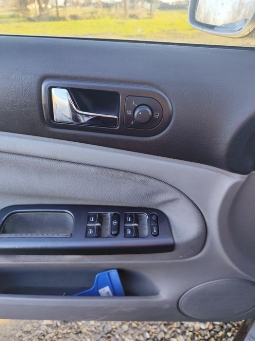 Vând autoturism volkswagen