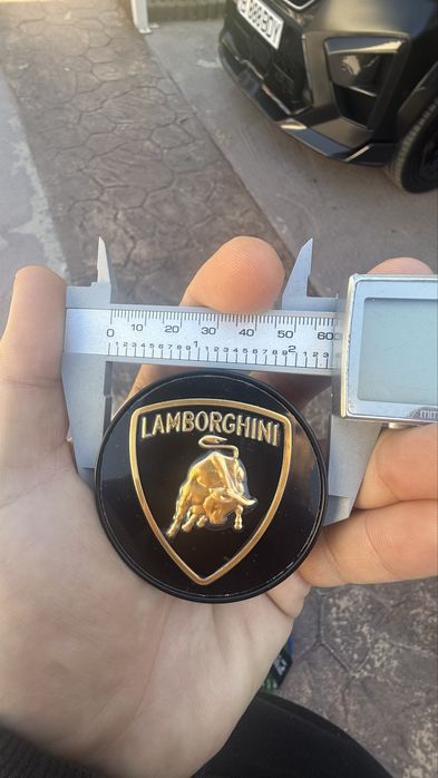 Capace  centrale Jante roti Lamborghini Urus Huracan Aventador 470601147 Originale 100%