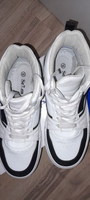 Încălțăminte unisex Nr 39/40lei