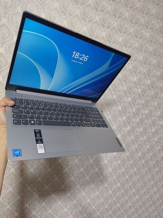 Lenovo IdeaPad1i