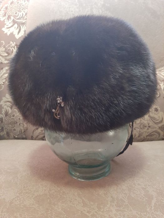 Берет норковый в отличном состоянии.