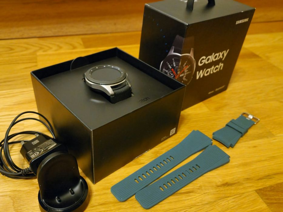 Часы Samsung Galaxy Watch 46mm
