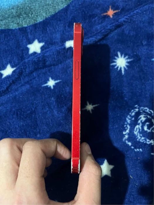 Vând iPhone 13 128 GB