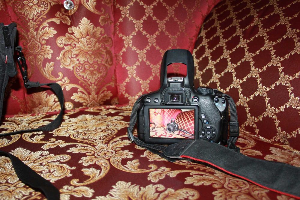 Фотоаппарат Canon EOS 650D