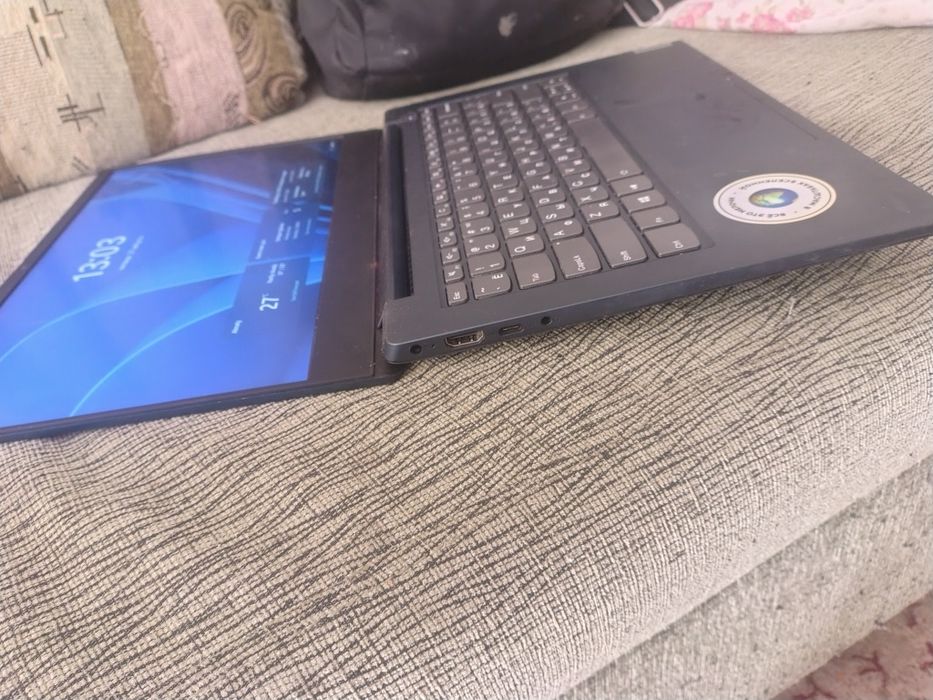 Продам ноутбук Lenovo