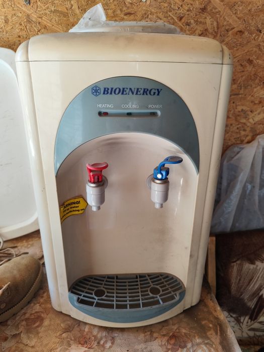 Продам кулер, диспенсер