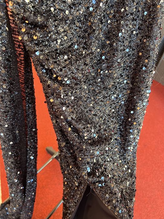 Елегантна рокля, носена само веднъж