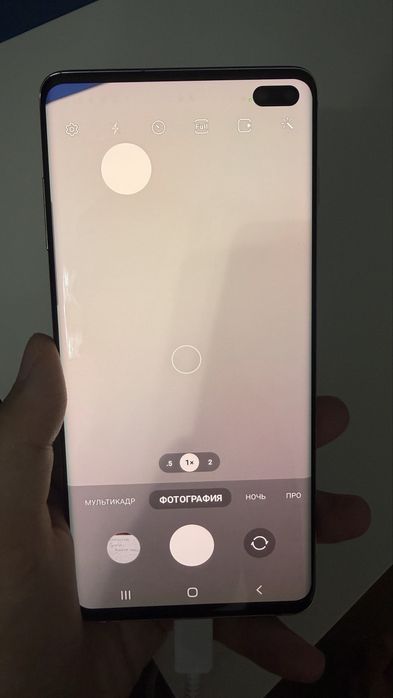 Продам Samsung Galaxy S10+