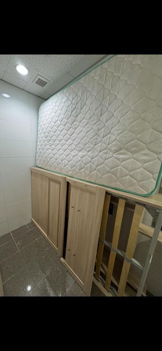 Продаю односпальную кровать