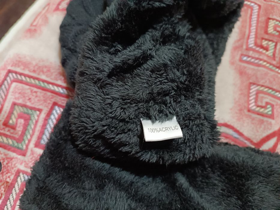 Продам шапку со снудом.