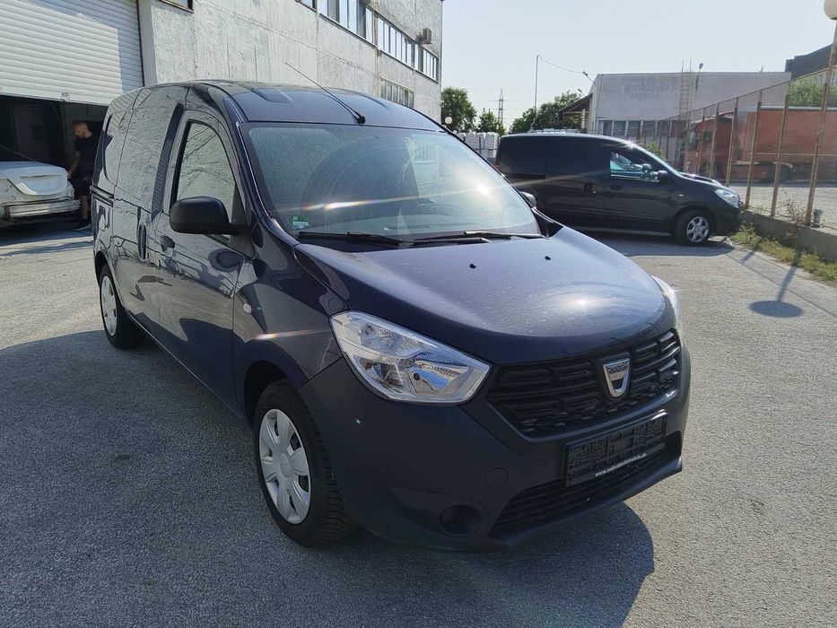 Топ Състояние Dacia Dokker 2018 1.6 SCe 93689 км
