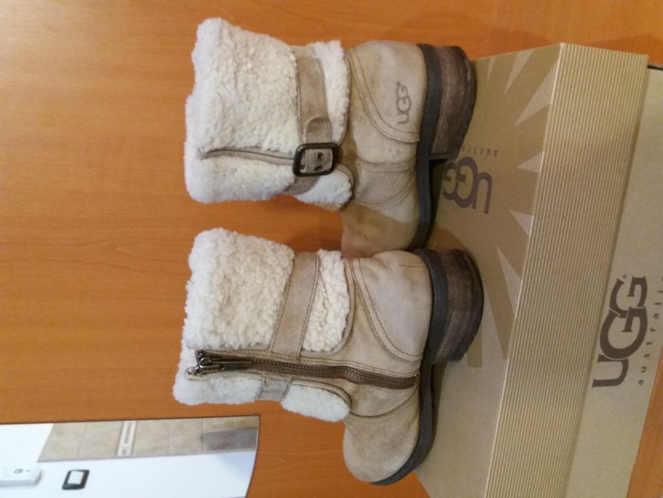 UGG-uri damă originale marimea 35