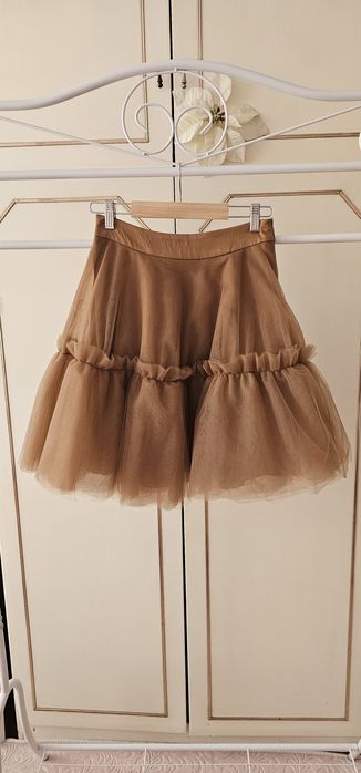 Пола от тюл в два цвята