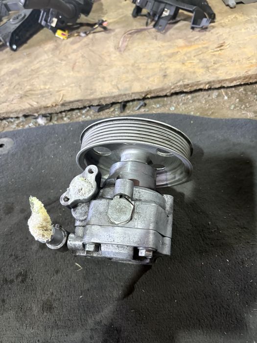 Audi A4 B8 1.8 tfsi 2.0tfsi Хидравлична Помпа