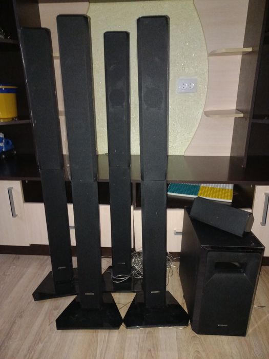 Продам колонки почти новые