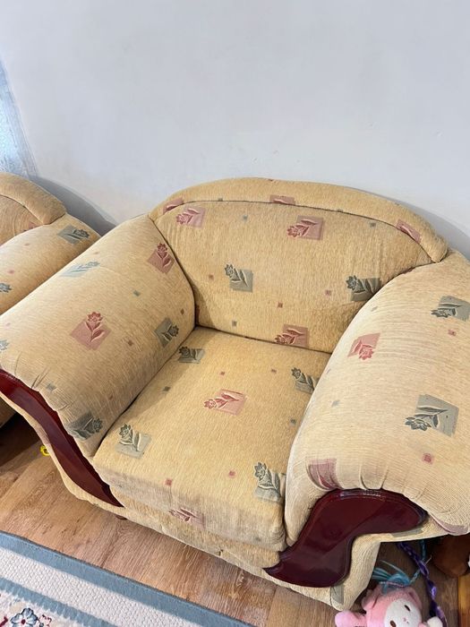 Диван / кресло / мебель