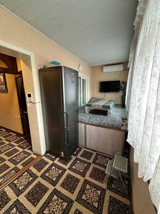 3 хоналик уй сотилади Ибн Сино 1