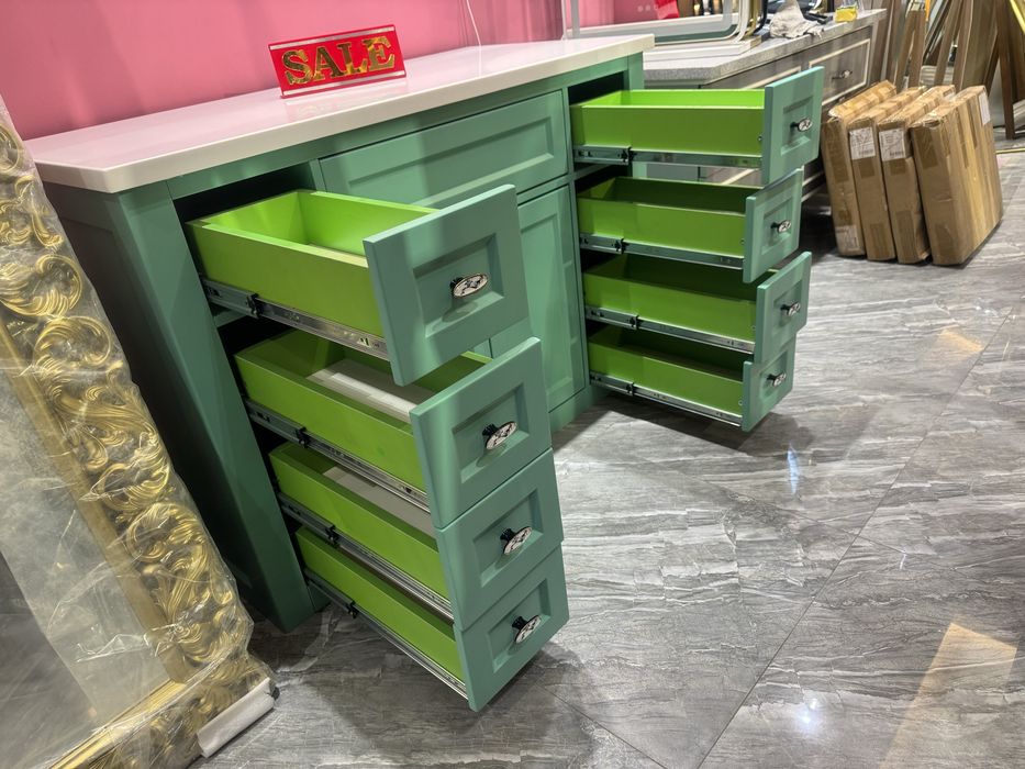 Комод. Тумба - Шкаф. Столешница: искуственный камень акриловый.