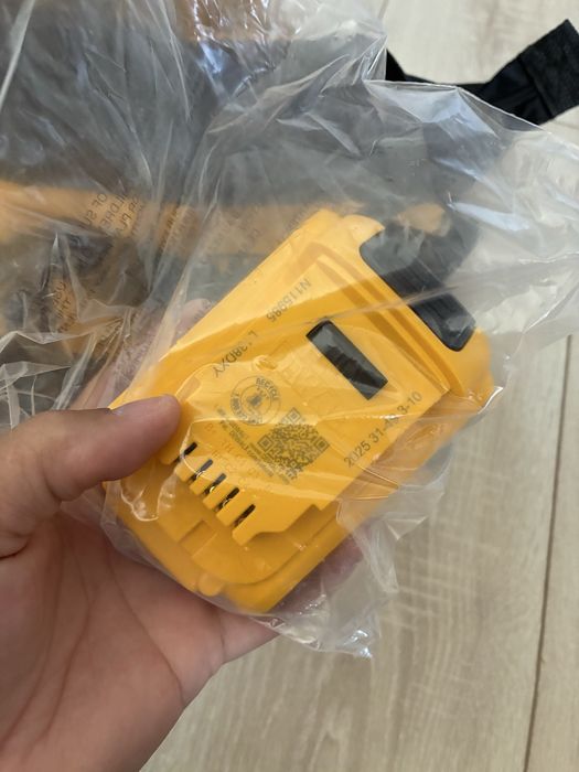 Импакт dewalt