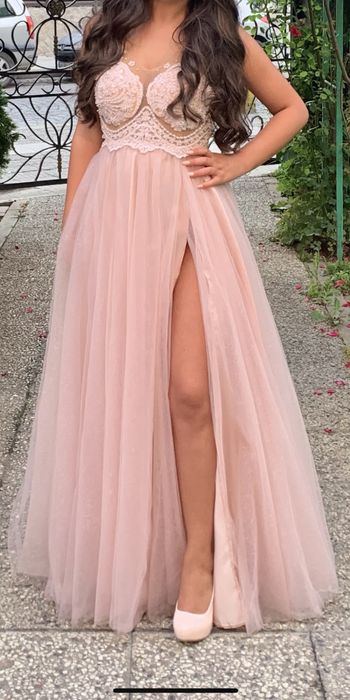 Абитуриентска рокля