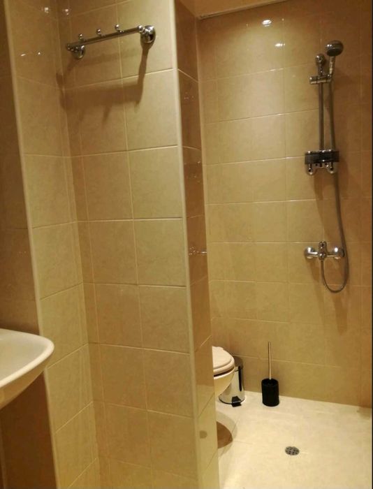 Дава се под наем Тристаен апартамент в Варна, Център - 90 кв.м за 618.12 € - Снимка #6