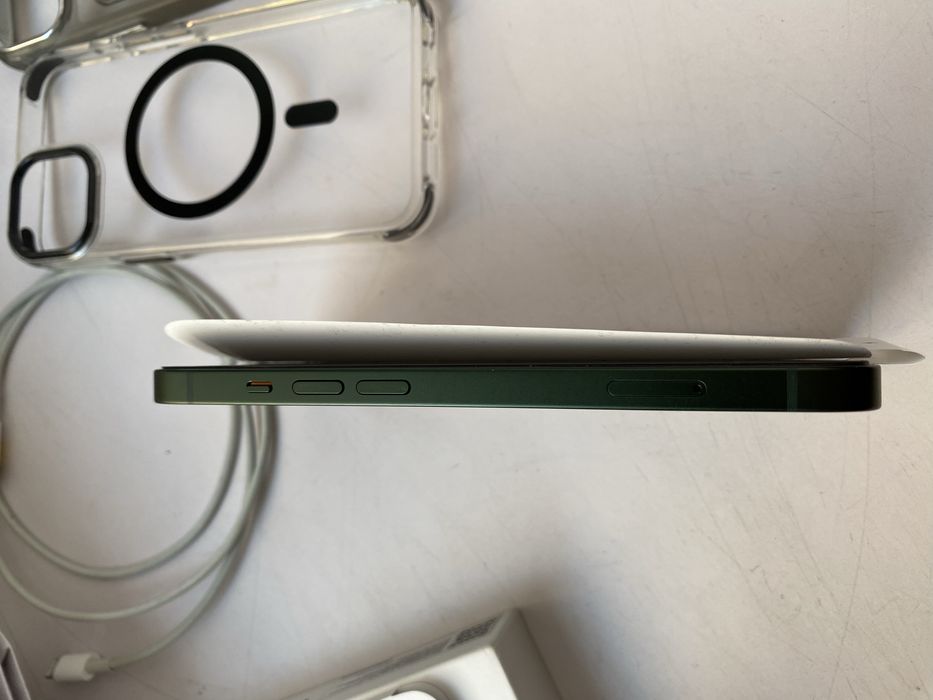 iphone 13 128 ГБ срочно