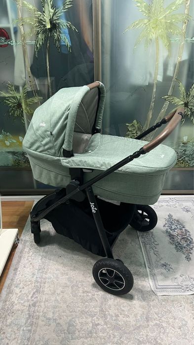 Коляска в отличном состоянии