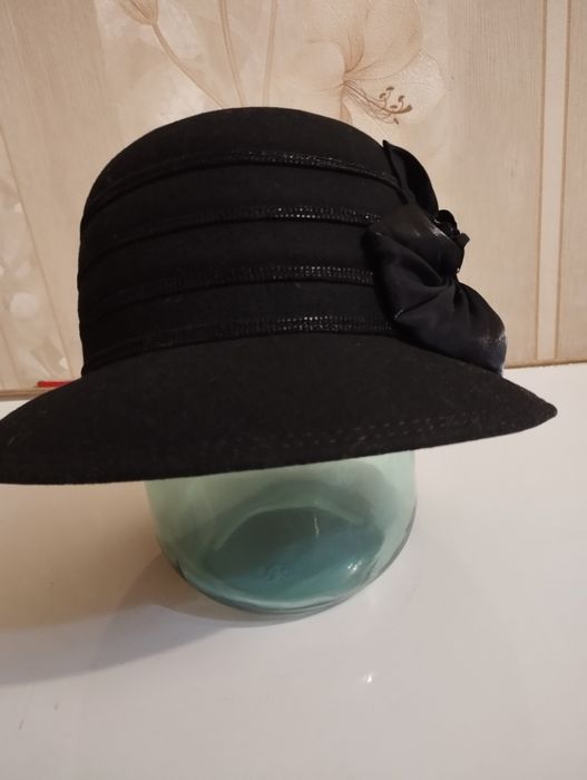 Дамская  фетровая шляпа