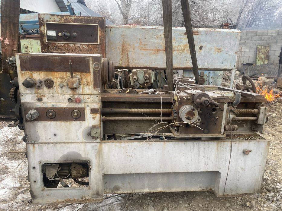 Токарный станок продам
