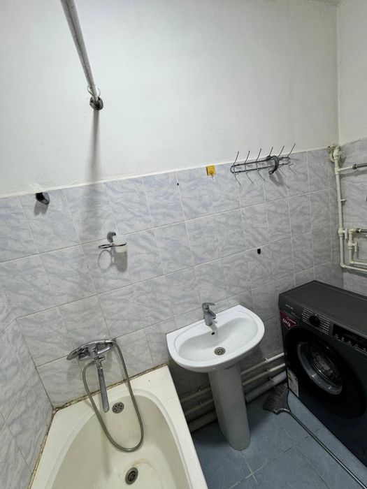 Sergeli 7a 4 metro bekat yonida 3 xonali kvartira ijaraga beriladi