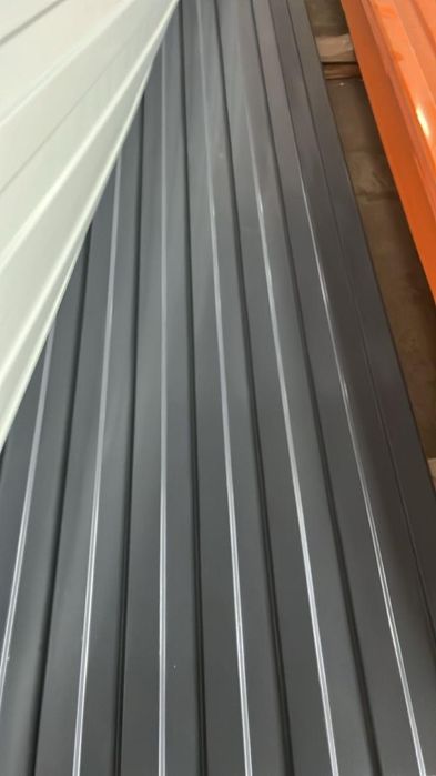 ПРОФЛИСТ крашный